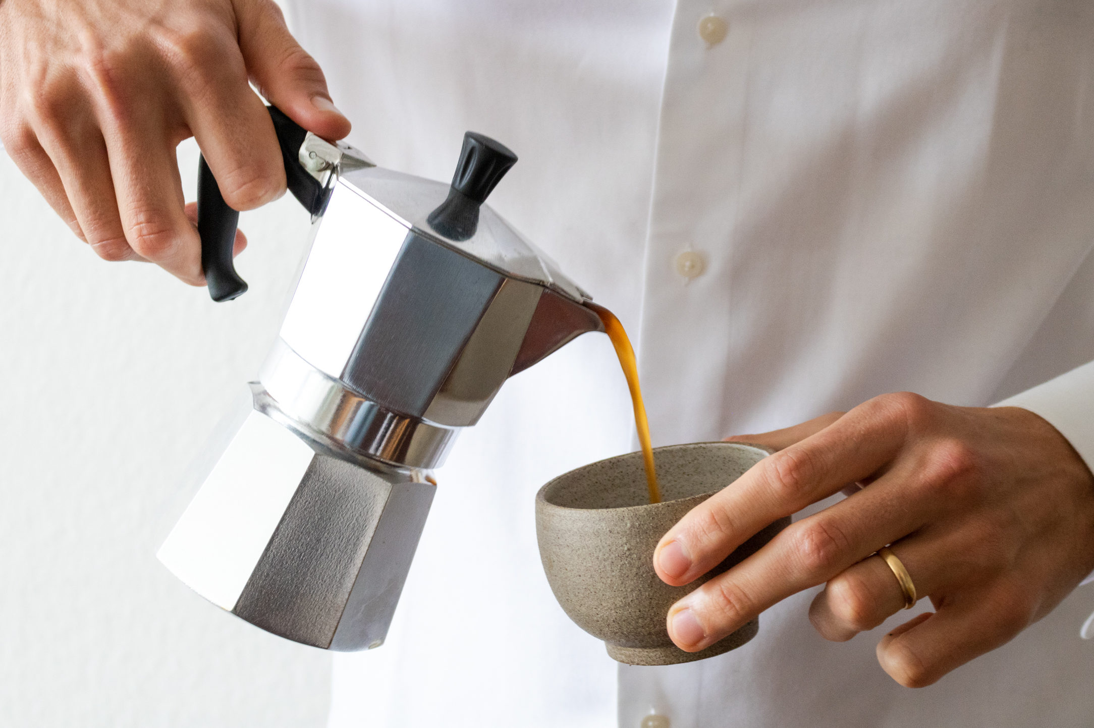How to make coffee with moka pot